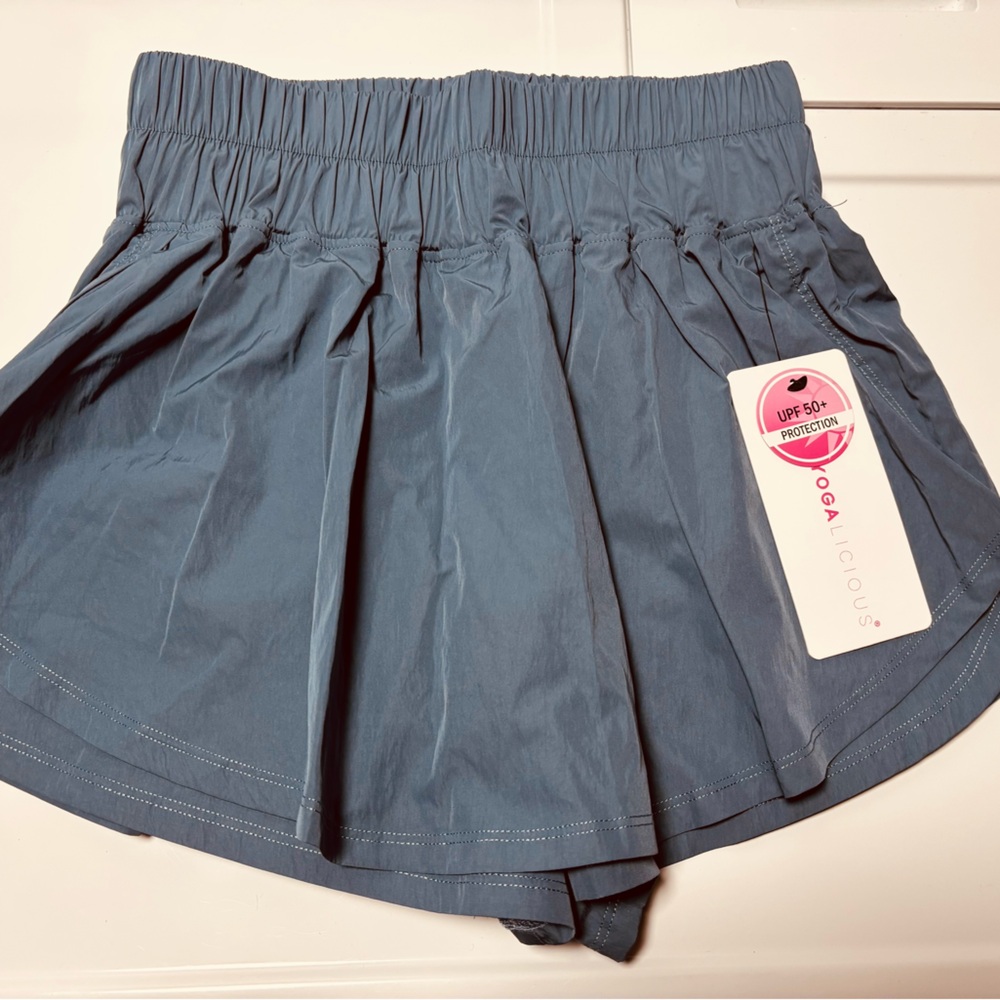 Yogalicious Radiant Commuter Skort in Bluefin